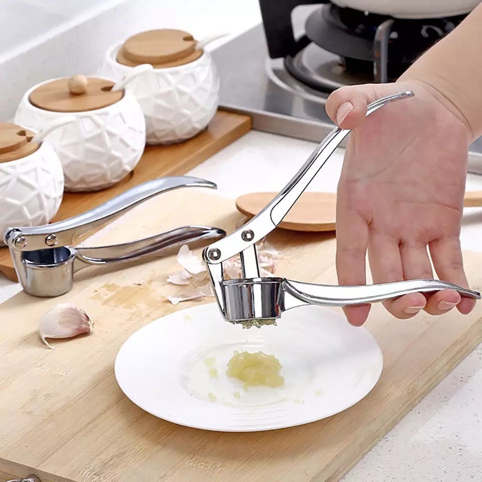 Stainless Steel Garlic Press Crusher, Ginger Mincer, Ginger Squeezer Masher Handheld Ginger Micer Stainless Steel Garlic Press Crusher, Ginger Mincer, Ginger Squeezer Masher Handheld Ginger Micer